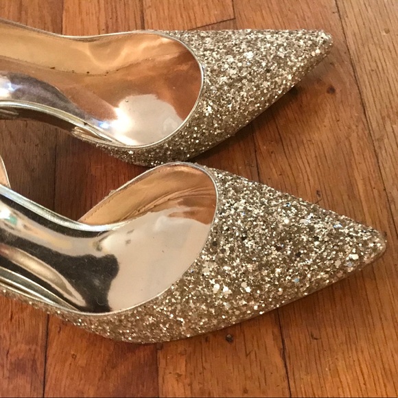 Badgley Mischka Shoes - Badgley Mischka Gold Glitter Heels